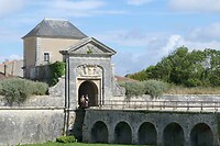 240908 St-Martin-de-Ré Porte des Campani