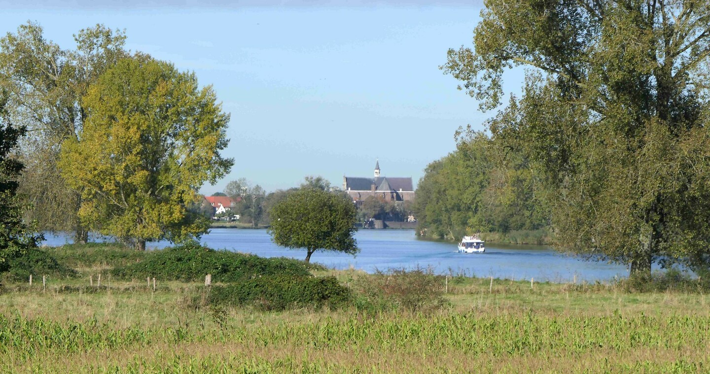 241004 Grave en de Maas