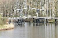 250322 Ophaalbrug