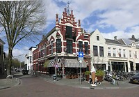 250330 Opvallend gebouw uit 1897