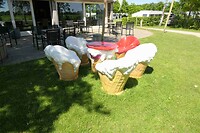 250512 tafel en stoeltjes