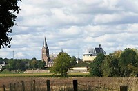 250923 Kessel OLV kerk en kasteel de Keverberg