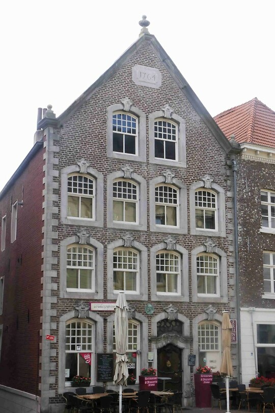 250927 Roermond  huis uit 1764