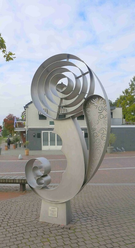 251009  Nederweert beeld  -Beweging-