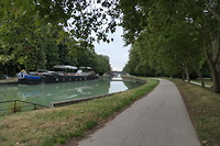 Eerst weer een stuk langs het kanaal
