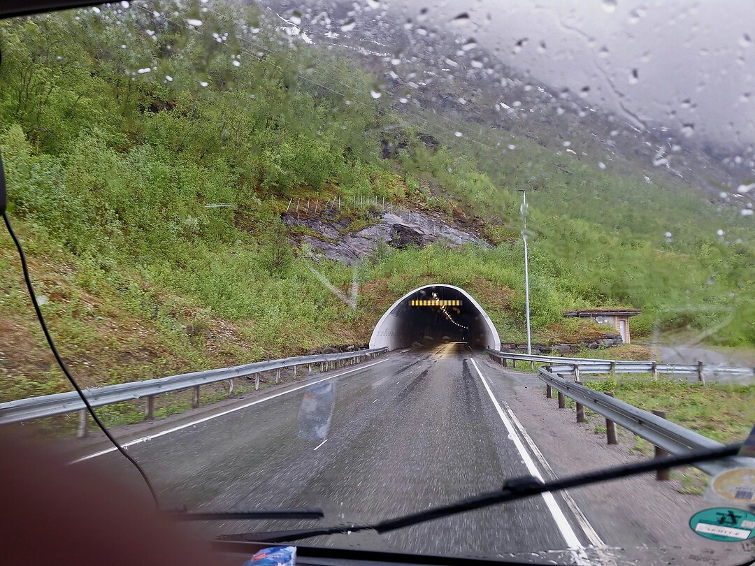 Tunnel