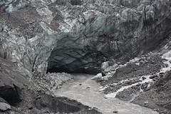 Rivier die uit de gletsjer komt
