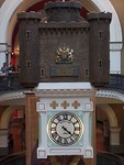 Queen Victoria Mall - beroemde 'Royal Clock'