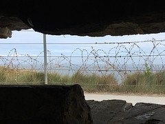 Zo ziet de zee eruit vanuit een bunker bij Pointe du Hoc