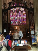 Alles kan .... een kiosk in de kerk