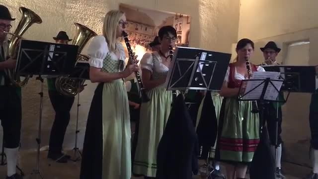 De blaaskapel live