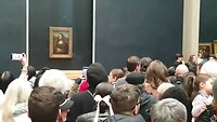 Mona Lisa over de hoofden heen