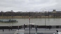 Zaterdag uitzicht over de Seine naar het Louvre
