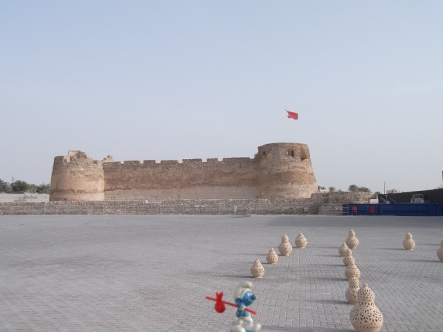 Smurf passing Arad fort