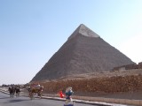 Smurf walks away from pyramids, never to return to Egypt