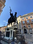 Statue on the Pizza dei Cavalli, Piacenza