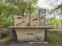 Saint-Jacques-altaar bij de bron in Saint-Yaguen