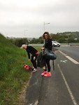 Bas en Tosca, nu al op zoek naar de regenkleding