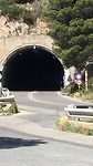 Tunnels, scheelt veel klimwerk.
