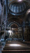 En de kerk vol glitter en glimmer