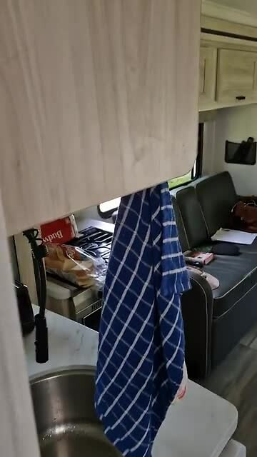 De binnenkant van de camper