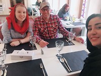 Met Sara uit eten.