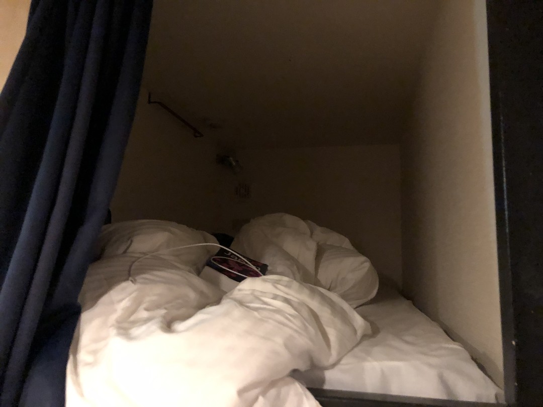 Bed (niet op gemaakt)