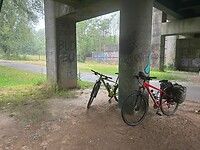 Schuilen onder de brug