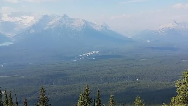 9-9-2024 Kicking Horse viewpoint, lake Louise en Victoria gletsjer, Canada