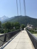 Loopbrug over woest stromende Rhône