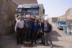 de dakdekkers en Nasser