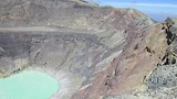 Santa Ana vulkaan met op de achtergrond Lago de Coatepeque.