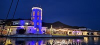 De haven van Sitges in kerstsfeer