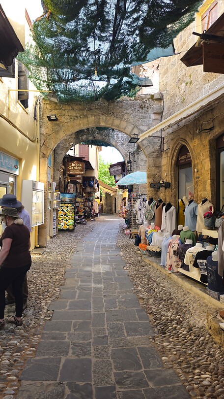 De sfeervolle straatjes in Rhodos