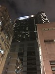 Ons hotel gezien vanaf de markt