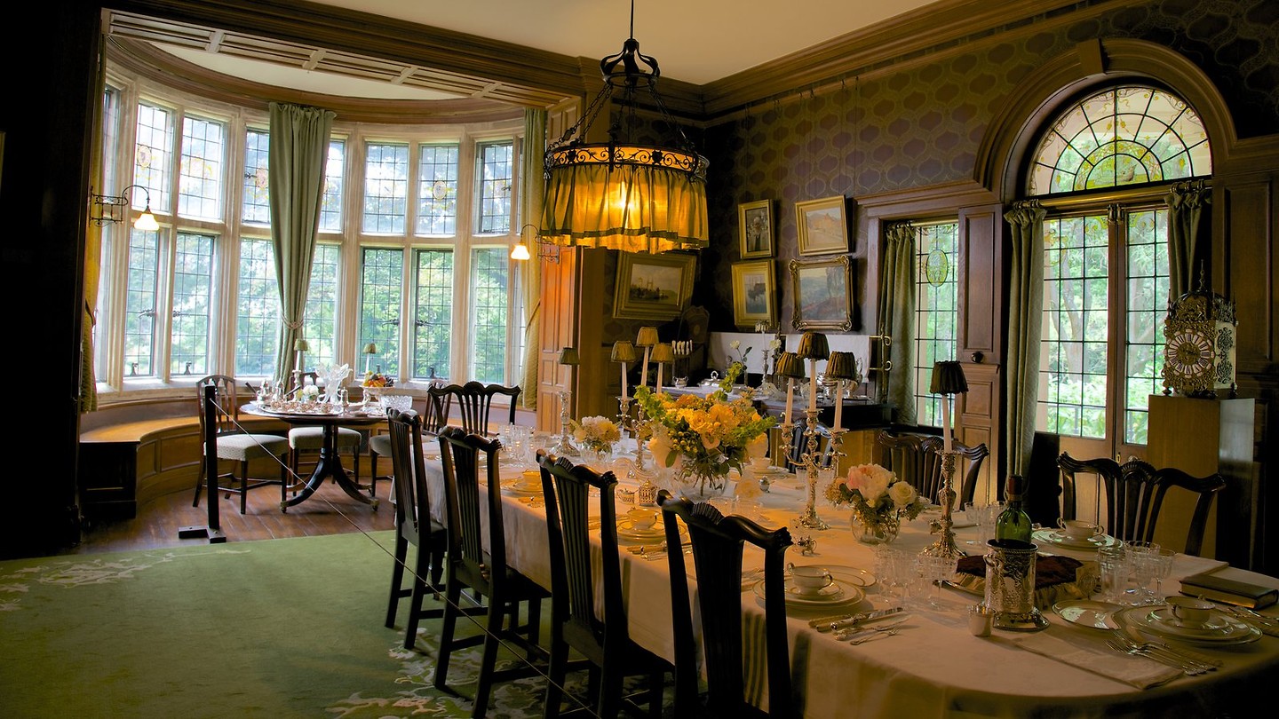 dining room in Olveston