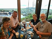 Lekker eten met z’n viertjes in restaurant Stratosfare in Rotorua