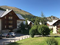 4. Uitzicht vanaf balkon