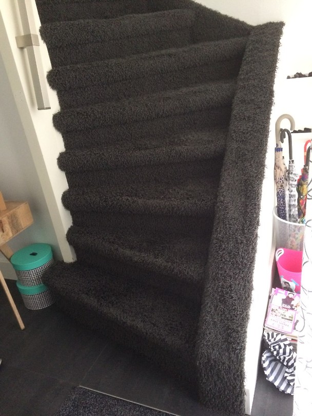 16. Oude bekleding en verf 1