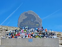 99. Tommy Simpson-monument