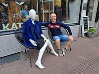 140. Leuke dame