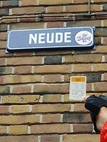 142. Neude