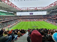 151. San Siro binnen