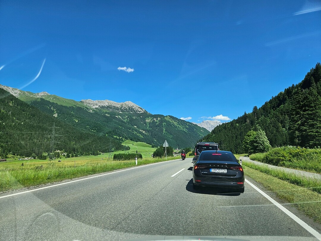 207. In de file