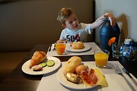 277. Ontbijt Golden Tulip hotel 2014