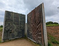 1000024804
