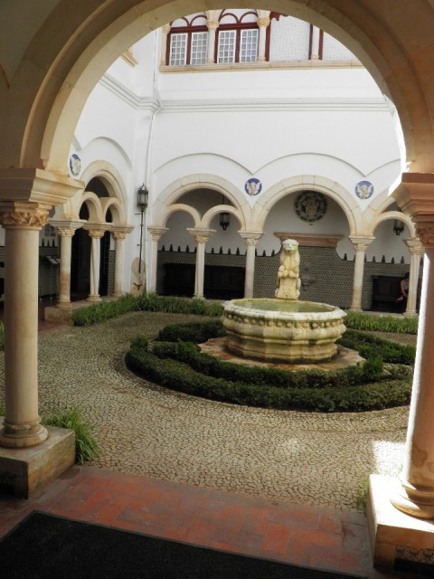 Binnenplaatsje Paleis/Museu