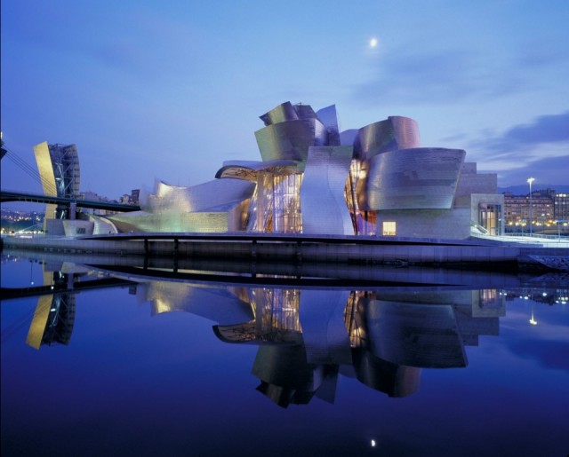 Guggenheim Bilbao by night