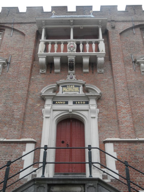 Grote toegangsdeur