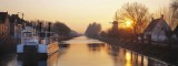 Dwars door Damme gegraven